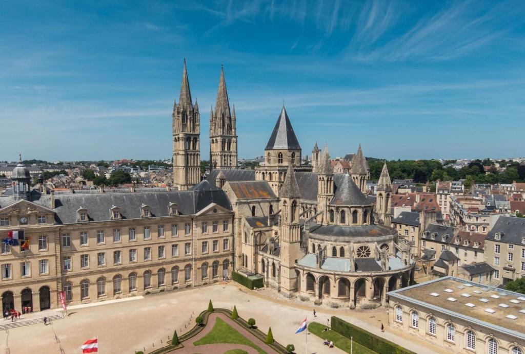 Charmant Cocon Au Coeur De Caen Exterior photo
